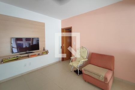 Casa à venda com 190m², 5 quartos e 2 vagasEdícula - Sala