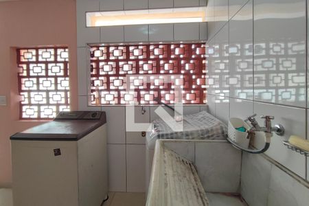 Casa à venda com 190m², 5 quartos e 2 vagasÁrea de Serviço