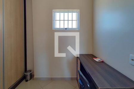 Casa à venda com 190m², 5 quartos e 2 vagasCloset da Suíte