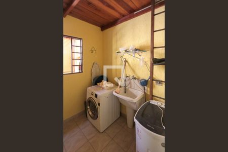 Casa à venda com 290m², 3 quartos e 4 vagasÁrea de Serviço