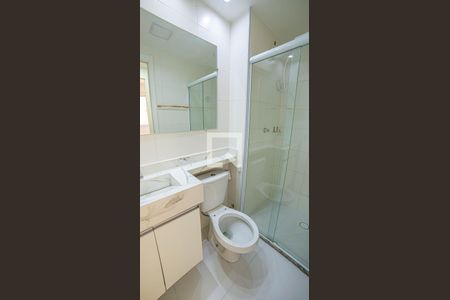 Banheiro de apartamento para alugar com 2 quartos, 35m² em Parque Fongaro, São Paulo