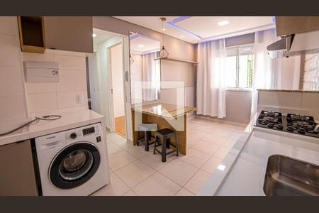 sala de apartamento para alugar com 2 quartos, 35m² em Parque Fongaro, São Paulo