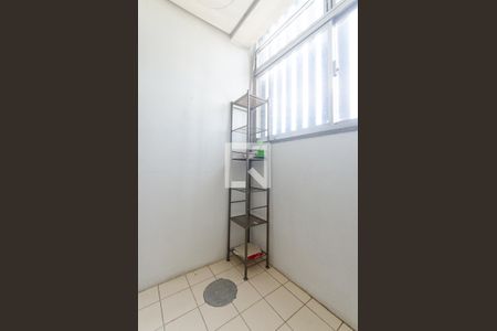 Apartamento para alugar com 60m², 2 quartos e 1 vagaÁrea de Serviço