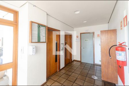 Apartamento para alugar com 60m², 2 quartos e 1 vagaElevadores