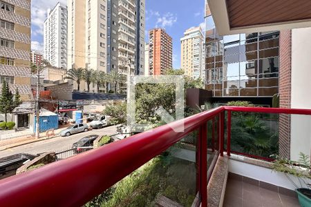 Apartamento à venda com 150m², 3 quartos e 3 vagasVaranda