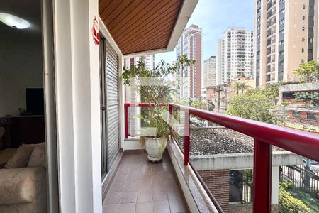 Apartamento à venda com 150m², 3 quartos e 3 vagasVaranda