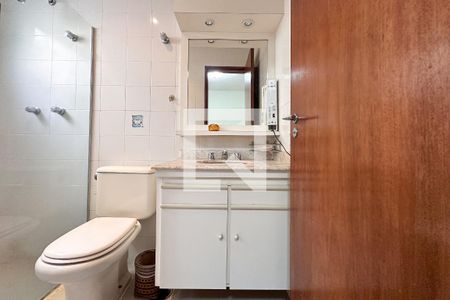 Apartamento à venda com 150m², 3 quartos e 3 vagasBanheiro do Quarto 2