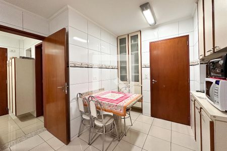 Apartamento à venda com 150m², 3 quartos e 3 vagasCopa