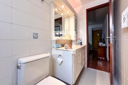 Apartamento à venda com 150m², 3 quartos e 3 vagasBanheiro Social