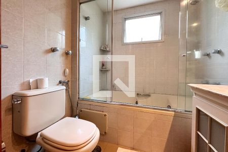 Apartamento à venda com 150m², 3 quartos e 3 vagasBanheiro do Quarto 3