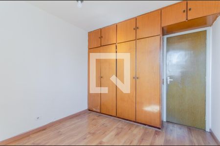 Quarto 1 de apartamento para alugar com 3 quartos, 90m² em  Vila Firmiano Pinto , São Paulo