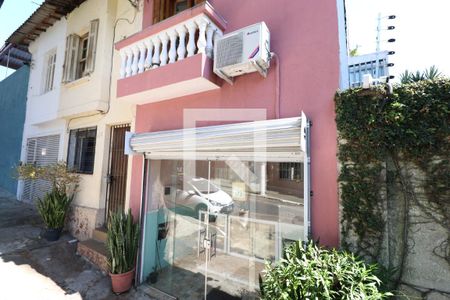 Casa para alugar com 120m², 2 quartos e 1 vagaFachada