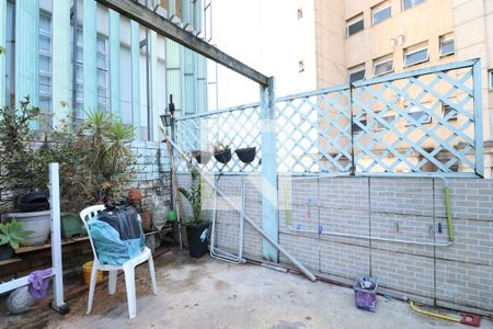 Casa para alugar com 120m², 2 quartos e 1 vagaQuintal