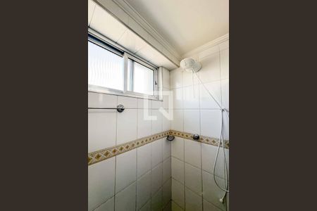 Apartamento para alugar com 73m², 2 quartos e sem vagaBanheiro