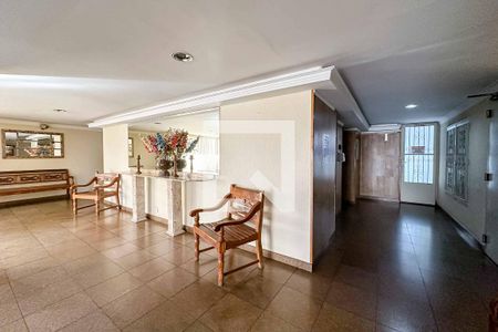 Apartamento para alugar com 73m², 2 quartos e sem vagaÁrea comum