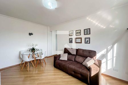 Apartamento para alugar com 73m², 2 quartos e sem vagaSala