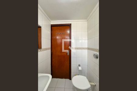 Apartamento para alugar com 73m², 2 quartos e sem vagaBanheiro