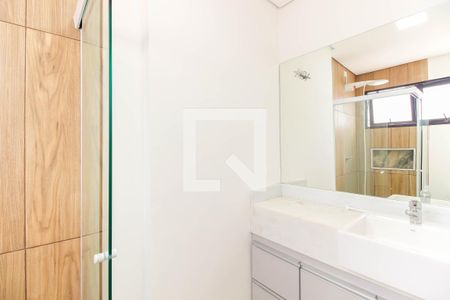Banheiro da Suíte de casa para alugar com 1 quarto, 70m² em Vila Gomes Cardim, São Paulo