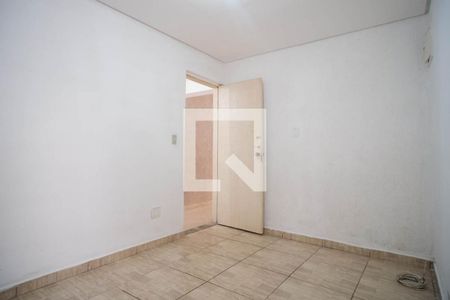 Quarto 2 de casa para alugar com 2 quartos, 126m² em Vila Nhocune, São Paulo