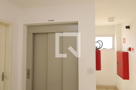 Apartamento à venda com 52m², 2 quartos e 1 vagaÁrea comum - Saguão do andar