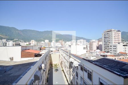 Vista do Quarto 1 de apartamento para alugar com 2 quartos, 68m² em Tijuca, Rio de Janeiro