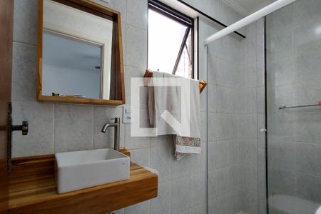 Apartamento para alugar com 72m², 2 quartos e 1 vaga Apartamento para alugar com 72m², 2 quartos e 1 vagaBanheiro da Suíte