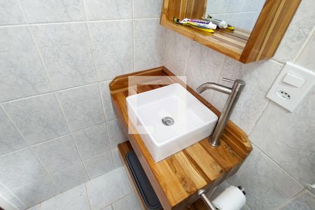 Apartamento para alugar com 72m², 2 quartos e 1 vaga Apartamento para alugar com 72m², 2 quartos e 1 vagaBanheiro da Suíte
