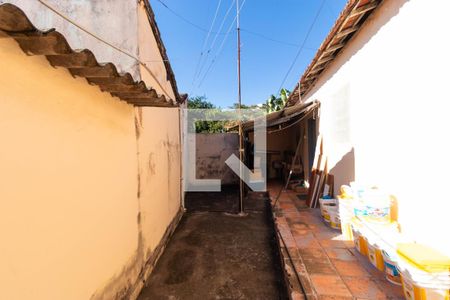 Casa à venda com 45m², 1 quarto e sem vaga Casa à venda com 45m², 1 quarto e sem vagaQuintal