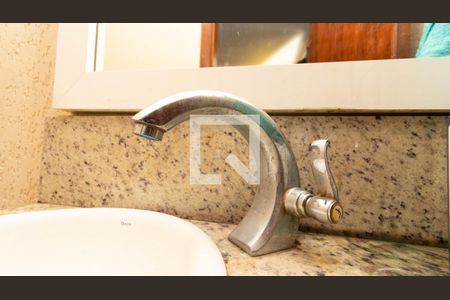 Casa para alugar com 421m², 3 quartos e 5 vagas Casa para alugar com 421m², 3 quartos e 5 vagasLavabo - Torneira