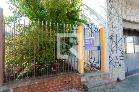 Casa à venda com 80m², 2 quartos e sem vaga Casa à venda com 80m², 2 quartos e sem vagaFachada