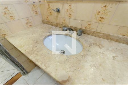 Casa à venda com 80m², 2 quartos e sem vaga Casa à venda com 80m², 2 quartos e sem vagaBanheiro