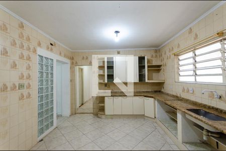 Casa à venda com 80m², 2 quartos e sem vaga Casa à venda com 80m², 2 quartos e sem vagaCozinha