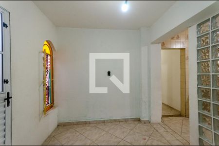 Sala de casa à venda com 2 quartos, 80m² em Jardim Santo Elias, São Paulo