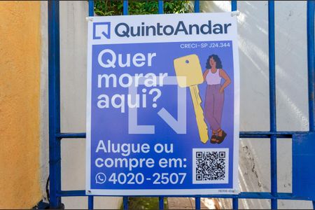 Casa à venda com 80m², 2 quartos e sem vaga Casa à venda com 80m², 2 quartos e sem vagaFachada