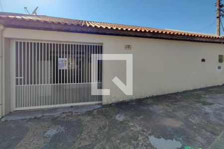 Casa à venda com 250m², 4 quartos e 2 vagasFachada