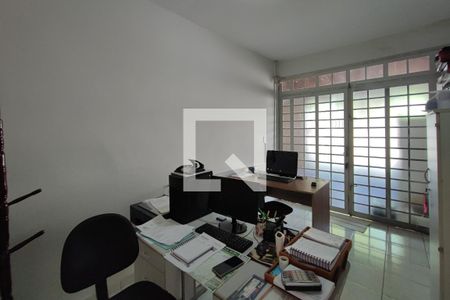 Casa à venda com 250m², 4 quartos e 2 vagasComôdo Extra