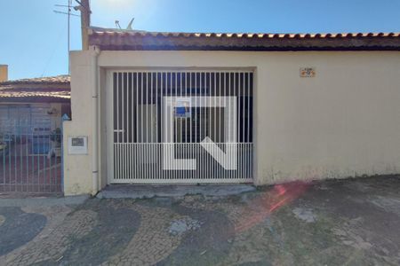 Casa à venda com 250m², 4 quartos e 2 vagasPLACA INSTALADA NA FACHADA
