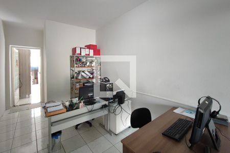 Casa à venda com 250m², 4 quartos e 2 vagasComôdo Extra