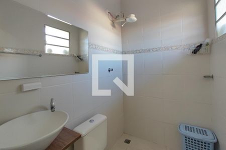Casa à venda com 250m², 4 quartos e 2 vagasBanheiro Suíte 2