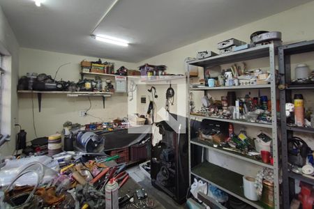 Casa à venda com 250m², 4 quartos e 2 vagasQuarto de Serviço