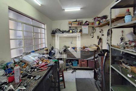 Casa à venda com 250m², 4 quartos e 2 vagasQuarto de Serviço