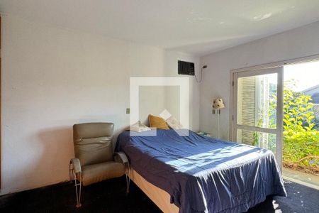 Casa de condomínio à venda com 350m², 4 quartos e 5 vagasSuíte 3