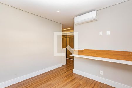 Apartamento à venda com 158m², 3 quartos e 2 vagasSuíte 3