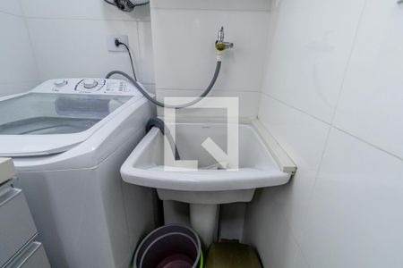 Cozinha e Área de Serviço de apartamento à venda com 2 quartos, 40m² em Vila Euthalia, São Paulo
