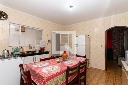 Casa à venda com 150m², 3 quartos e 2 vagasCozinha