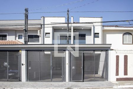 Casa de condomínio à venda com 118m², 3 quartos e 2 vagasFachada