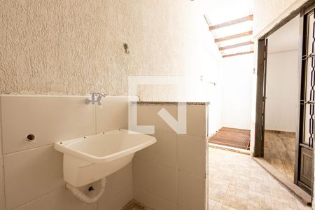 Casa para alugar com 50m², 1 quarto e 1 vagaÁrea de Serviço