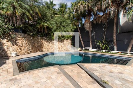 Casa à venda com 1000m², 4 quartos e 4 vagasÁrea comum - Piscina