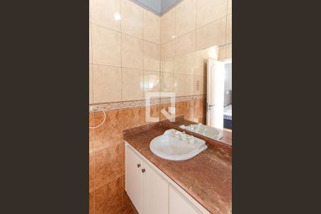 Casa à venda com 1000m², 4 quartos e 4 vagasBanheiro da Suíte 3