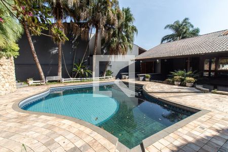 Casa à venda com 1000m², 4 quartos e 4 vagasÁrea comum - Piscina